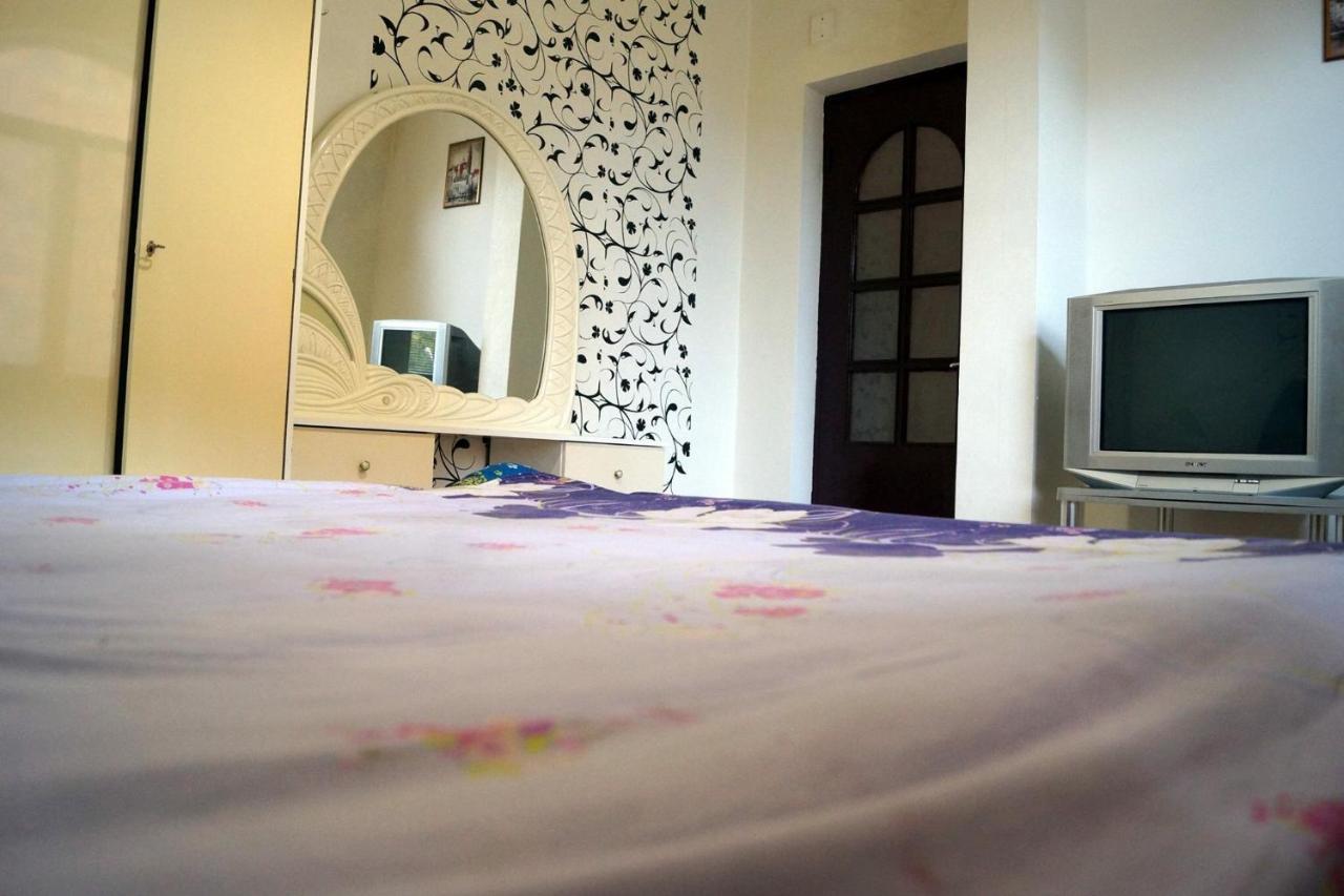 Saryan Hotel Erévan Extérieur photo