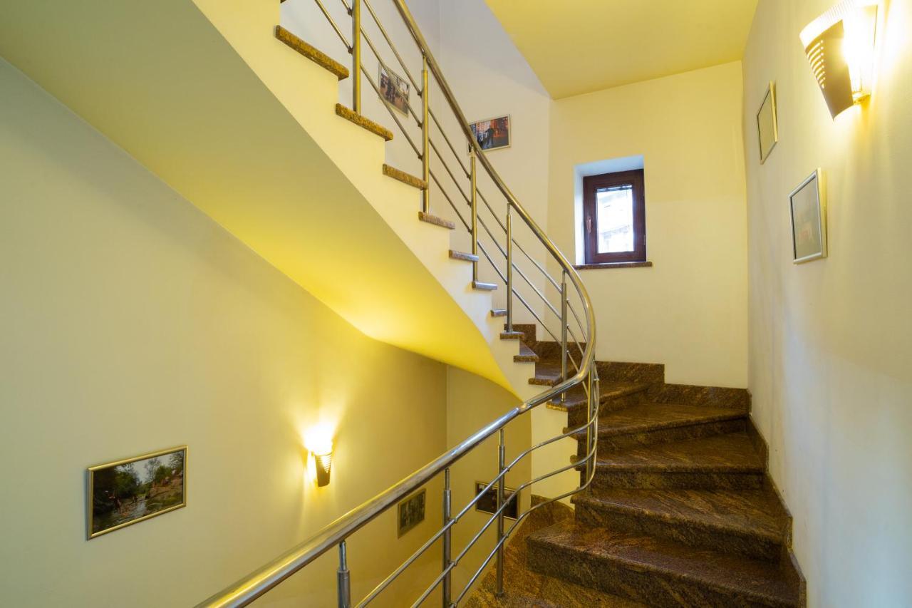 Saryan Hotel Erévan Extérieur photo